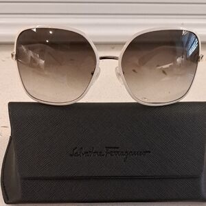 NWT Salvatore Ferragamo Silver Frame Sunglasses